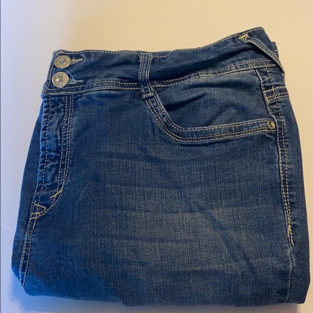 Wallflower jeans